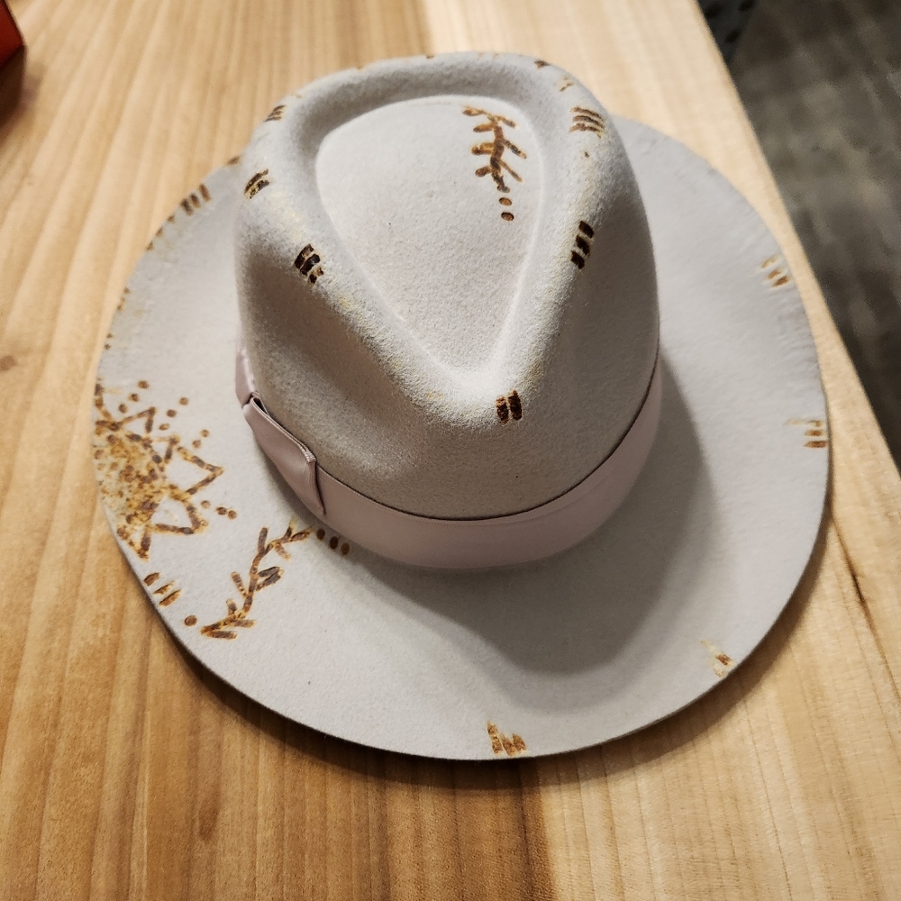 Morgan and Taylor Hat